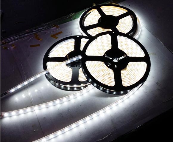 Iluminación de tira LED de bajo voltaje